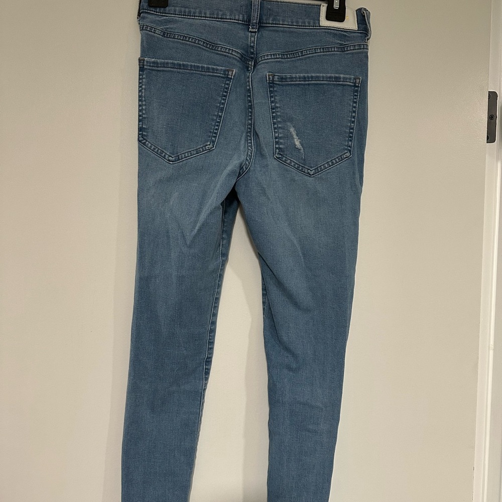 SKINNY HIGH RISE button up Jeans